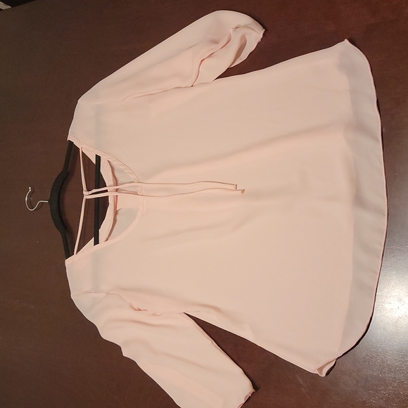 Long Line Baby Pink with Bling and Pearl Embellishment Neckline Size M - Picture 5 of 7